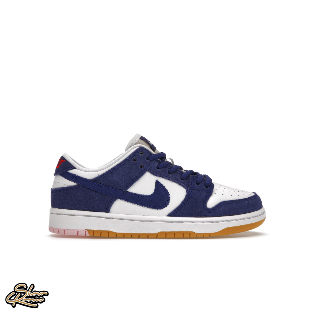 Nike SB Dunk Low 