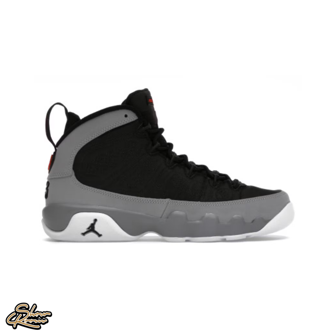 Air Jordan 9 Retro 