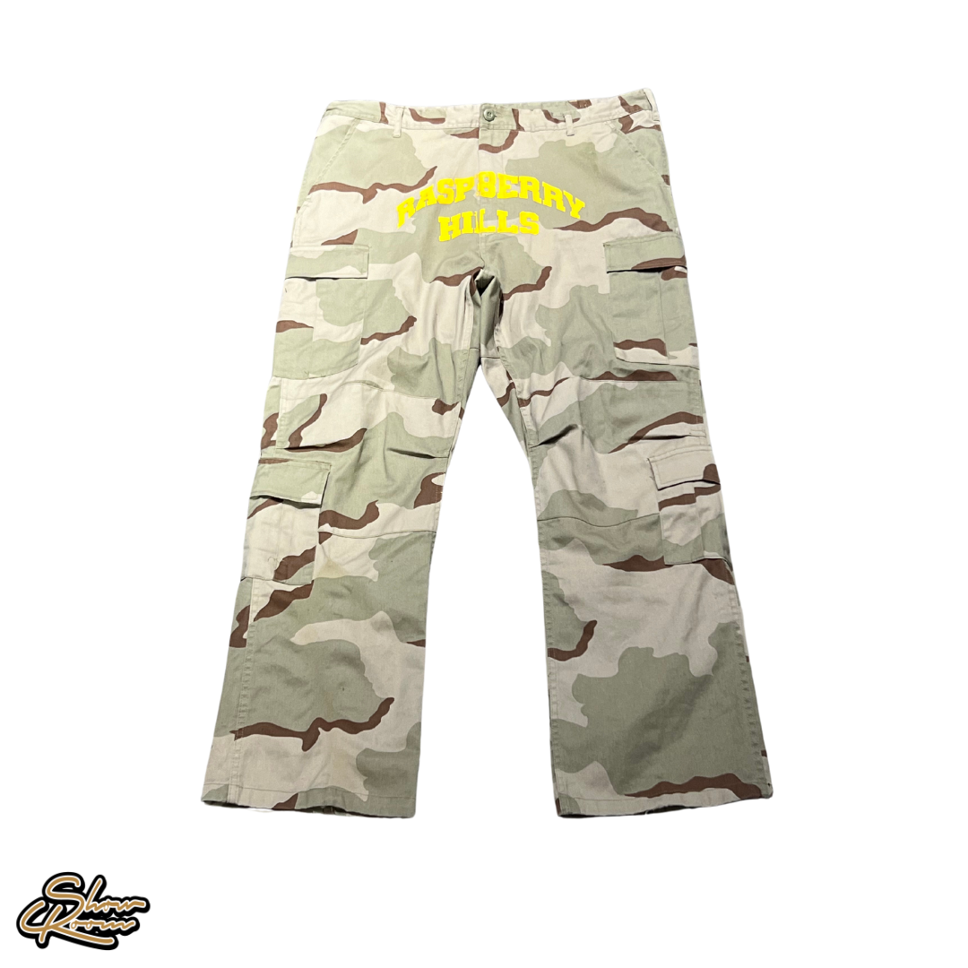GV Gallery Raspberry Hills Cargo Pants 